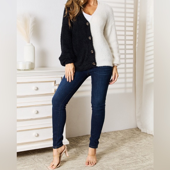 NEW Woven Right Two Tone Fuzzy Knit Button Front V-Neck Cardigan Sweater - Picture 10 of 10